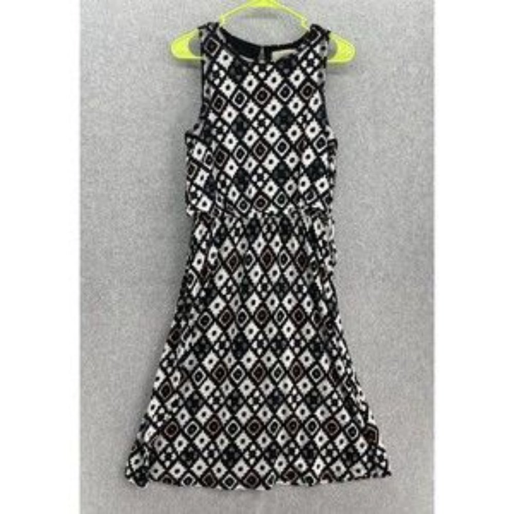 LOFT Ann Taylor Women's Dropped Waist Dress Size Medium Sleeveless Diamond round